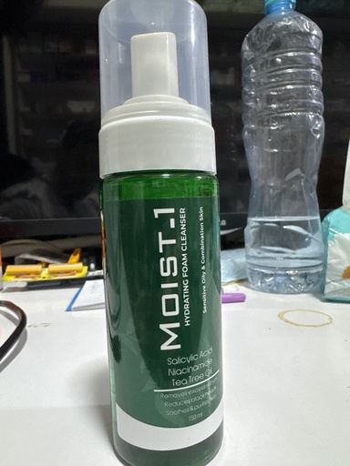 MOIST-1 HYDRATING FOAM CLEANSER